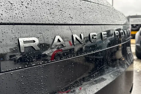 KT73FRO Land Rover Range Rover Sport 3.0 D300 Dynamic SE 5dr Thumbnail #31