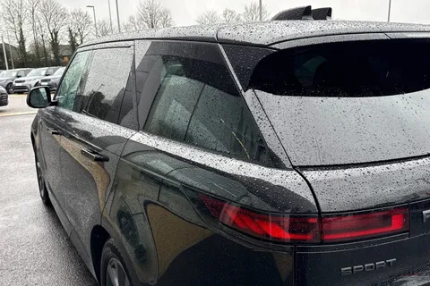 KT73FRO Land Rover Range Rover Sport 3.0 D300 Dynamic SE 5dr Thumbnail #33