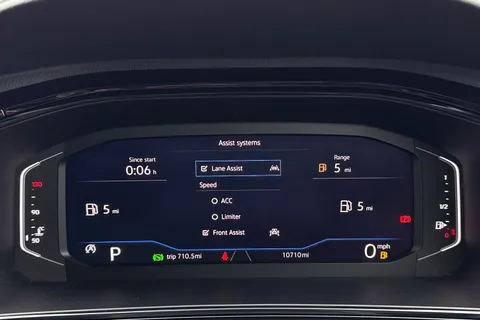 MK73NXZ Volkswagen T-Roc 1.5 TSI Style 5dr DSG **BLACK DESIGN PACK** Thumbnail #36