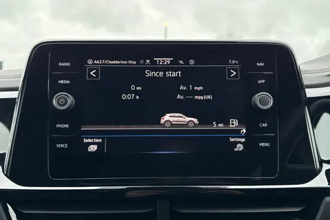 MK73NXZ Volkswagen T-Roc 1.5 TSI Style 5dr DSG **BLACK DESIGN PACK** Thumbnail #42