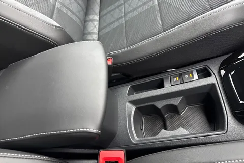 MV75UKO Volkswagen T-Roc 1.5 TSI Black Edition 5dr DSG **19' MISANO BLACK ALLOYS, REAR CAM** Thumbnail #42