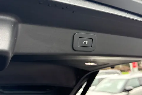 KT73FRO Land Rover Range Rover Sport 3.0 D300 Dynamic SE 5dr Thumbnail #42