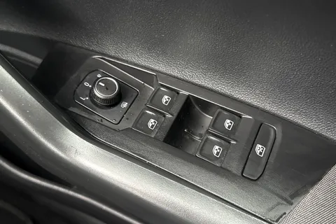 MM21VHV Volkswagen Polo 1.0 TSI 95 Match 5dr Thumbnail #21