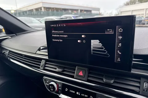 KE21MPO Audi A4 Avant Avant Black Edition 35 TDI 163 PS S tronic Thumbnail #39