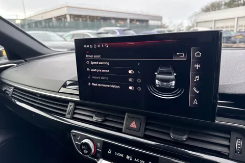 KE21MPO Audi A4 Avant Avant Black Edition 35 TDI 163 PS S tronic Thumbnail #43