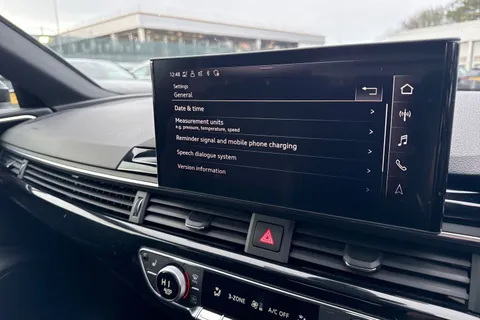 KE21MPO Audi A4 Avant Avant Black Edition 35 TDI 163 PS S tronic Thumbnail #46