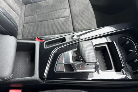 KE21MPO Audi A4 Avant Avant Black Edition 35 TDI 163 PS S tronic Thumbnail #54