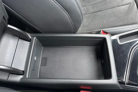 KE21MPO Audi A4 Avant Avant Black Edition 35 TDI 163 PS S tronic Thumbnail #55