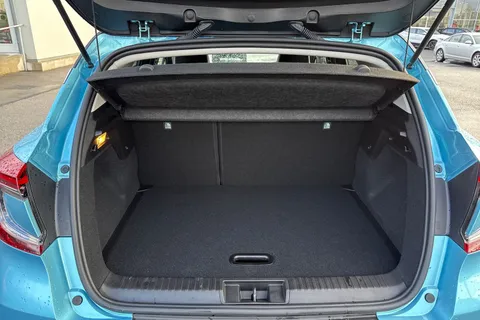 YB70HTA Renault Captur 1.3 TCe S Edition EDC Euro 6 (s/s) 5dr Thumbnail #8