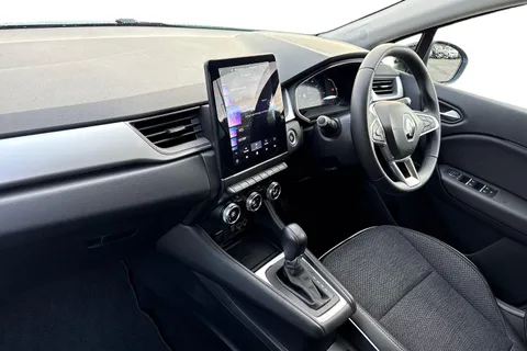 YB70HTA Renault Captur 1.3 TCe S Edition EDC Euro 6 (s/s) 5dr Thumbnail #16