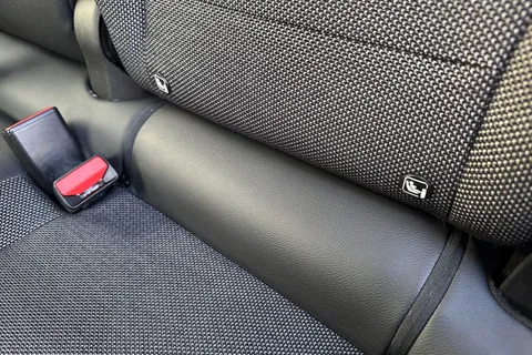 YB70HTA Renault Captur 1.3 TCe S Edition EDC Euro 6 (s/s) 5dr Thumbnail #37