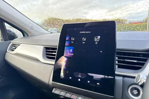 YB70HTA Renault Captur 1.3 TCe S Edition EDC Euro 6 (s/s) 5dr Thumbnail #44