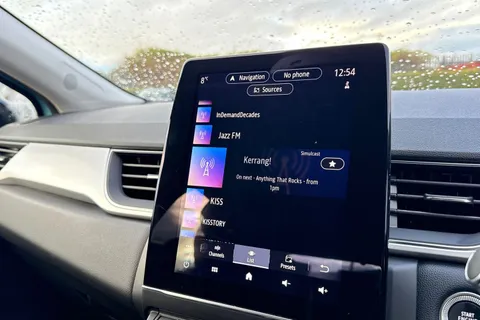 YB70HTA Renault Captur 1.3 TCe S Edition EDC Euro 6 (s/s) 5dr Thumbnail #45