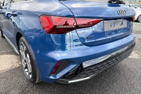  Audi A3 1.5 TFSI 30 S line Sportback Euro 6 (s/s) 5dr Thumbnail #8