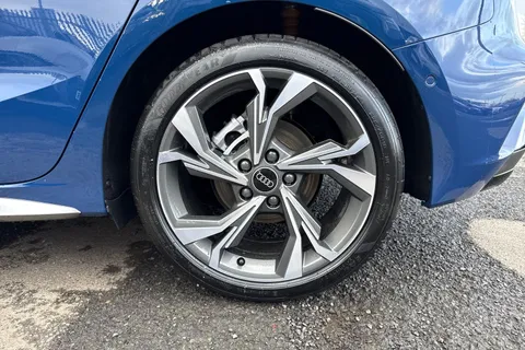  Audi A3 1.5 TFSI 30 S line Sportback Euro 6 (s/s) 5dr Thumbnail #11