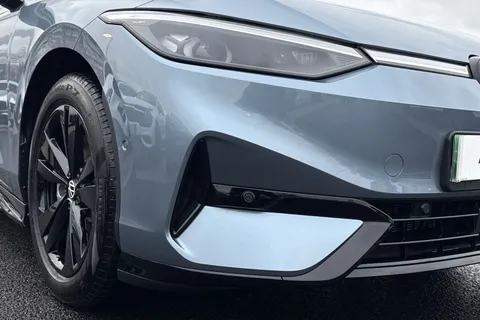 GJ75RZK Volkswagen Id.7 210kW Match Pro Plus 77kWh 5dr Auto **EXTERIOR BLACK STYLING PACK** Thumbnail #18