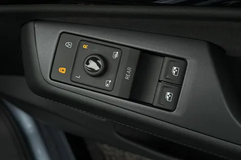 GJ75RZK Volkswagen Id.7 210kW Match Pro Plus 77kWh 5dr Auto **EXTERIOR BLACK STYLING PACK** Thumbnail #19