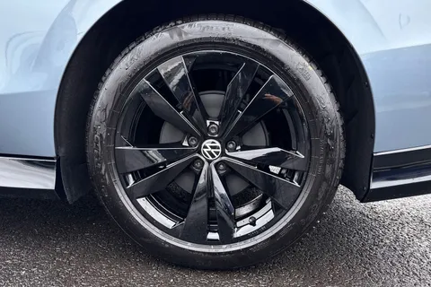 GJ75RZK Volkswagen Id.7 210kW Match Pro Plus 77kWh 5dr Auto **EXTERIOR BLACK STYLING PACK** Thumbnail #24