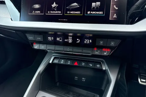  Audi A3 1.5 TFSI 30 S line Sportback Euro 6 (s/s) 5dr Thumbnail #22