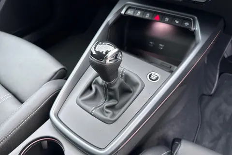  Audi A3 1.5 TFSI 30 S line Sportback Euro 6 (s/s) 5dr Thumbnail #23