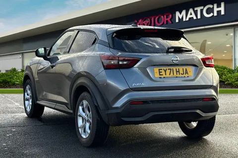 EY71HJA Nissan Juke 1.0 DIG-T N-Connecta DCT Auto Euro 6 (s/s) 5dr Thumbnail #3