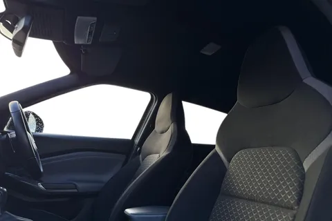 EY71HJA Nissan Juke 1.0 DIG-T N-Connecta DCT Auto Euro 6 (s/s) 5dr Thumbnail #17