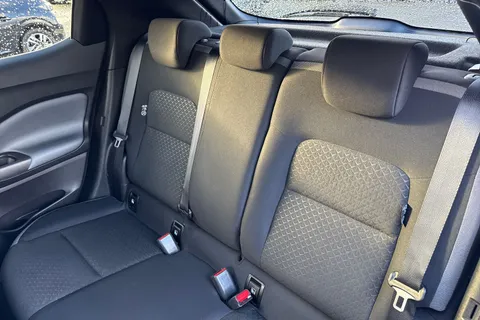 EY71HJA Nissan Juke 1.0 DIG-T N-Connecta DCT Auto Euro 6 (s/s) 5dr Thumbnail #20