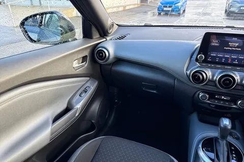 EY71HJA Nissan Juke 1.0 DIG-T N-Connecta DCT Auto Euro 6 (s/s) 5dr Thumbnail #21