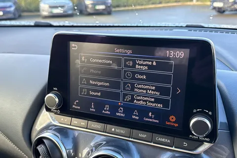 EY71HJA Nissan Juke 1.0 DIG-T N-Connecta DCT Auto Euro 6 (s/s) 5dr Thumbnail #44