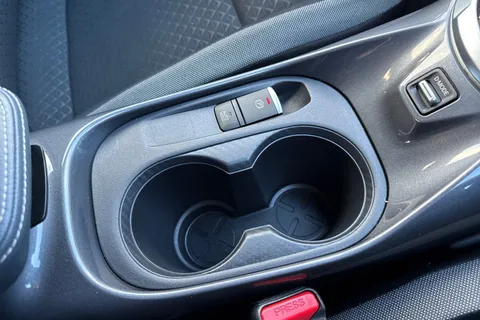 EY71HJA Nissan Juke 1.0 DIG-T N-Connecta DCT Auto Euro 6 (s/s) 5dr Thumbnail #51