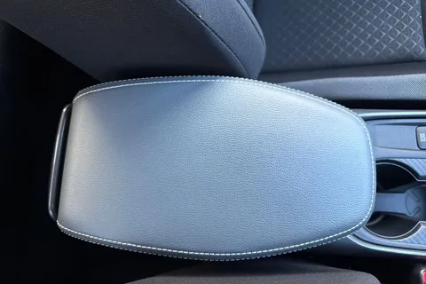 EY71HJA Nissan Juke 1.0 DIG-T N-Connecta DCT Auto Euro 6 (s/s) 5dr Thumbnail #52