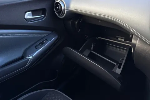 EY71HJA Nissan Juke 1.0 DIG-T N-Connecta DCT Auto Euro 6 (s/s) 5dr Thumbnail #56