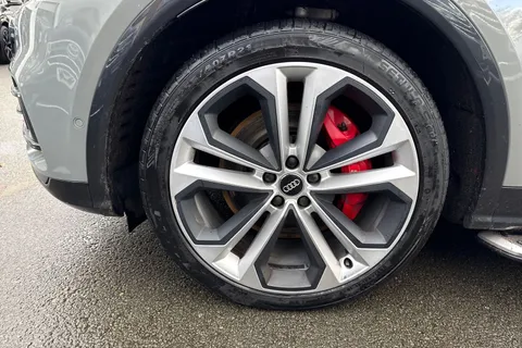 YH70LRJ Audi SQ5 3.0 TDI V6 Vorsprung Tiptronic quattro Euro 6 (s/s) 5dr Thumbnail #13