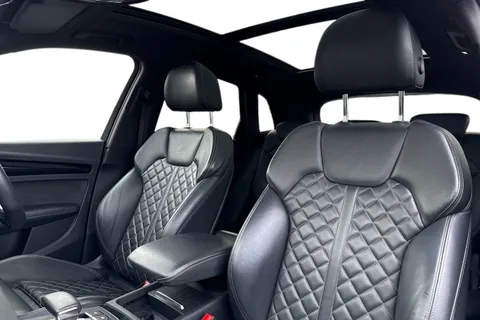 YH70LRJ Audi SQ5 3.0 TDI V6 Vorsprung Tiptronic quattro Euro 6 (s/s) 5dr Thumbnail #16