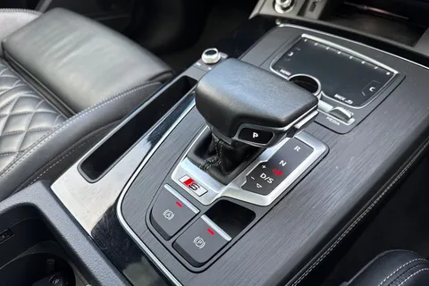 YH70LRJ Audi SQ5 3.0 TDI V6 Vorsprung Tiptronic quattro Euro 6 (s/s) 5dr Thumbnail #23