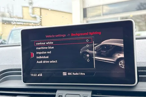 YH70LRJ Audi SQ5 3.0 TDI V6 Vorsprung Tiptronic quattro Euro 6 (s/s) 5dr Thumbnail #32