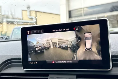 YH70LRJ Audi SQ5 3.0 TDI V6 Vorsprung Tiptronic quattro Euro 6 (s/s) 5dr Thumbnail #35