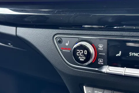 YH70LRJ Audi SQ5 3.0 TDI V6 Vorsprung Tiptronic quattro Euro 6 (s/s) 5dr Thumbnail #38