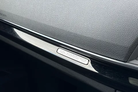 YH70LRJ Audi SQ5 3.0 TDI V6 Vorsprung Tiptronic quattro Euro 6 (s/s) 5dr Thumbnail #41