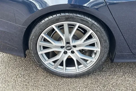 RO71OXN Audi A6 Avant Avant Black Edition 45 TFSI quattro 265 PS S tronic Thumbnail #12