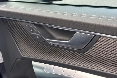 RO71OXN Audi A6 Avant Avant Black Edition 45 TFSI quattro 265 PS S tronic Thumbnail #22