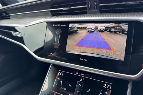 RO71OXN Audi A6 Avant Avant Black Edition 45 TFSI quattro 265 PS S tronic Thumbnail #32