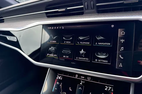 RO71OXN Audi A6 Avant Avant Black Edition 45 TFSI quattro 265 PS S tronic Thumbnail #33