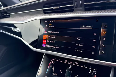 RO71OXN Audi A6 Avant Avant Black Edition 45 TFSI quattro 265 PS S tronic Thumbnail #34