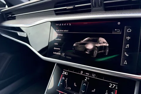 RO71OXN Audi A6 Avant Avant Black Edition 45 TFSI quattro 265 PS S tronic Thumbnail #40