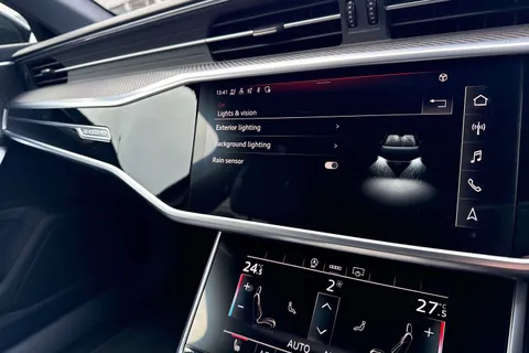 RO71OXN Audi A6 Avant Avant Black Edition 45 TFSI quattro 265 PS S tronic Thumbnail #43