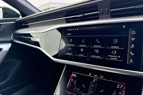 RO71OXN Audi A6 Avant Avant Black Edition 45 TFSI quattro 265 PS S tronic Thumbnail #50