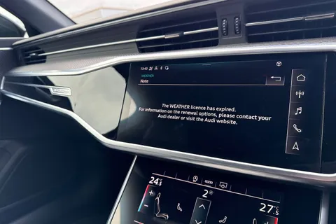 RO71OXN Audi A6 Avant Avant Black Edition 45 TFSI quattro 265 PS S tronic Thumbnail #53