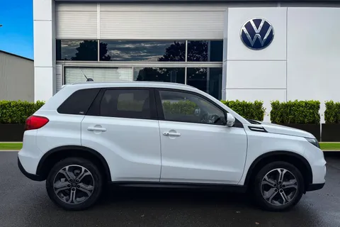 PK16CFX Suzuki Vitara 1.6 SZ5 Auto ALLGRIP Euro 6 (s/s) 5dr Thumbnail #3