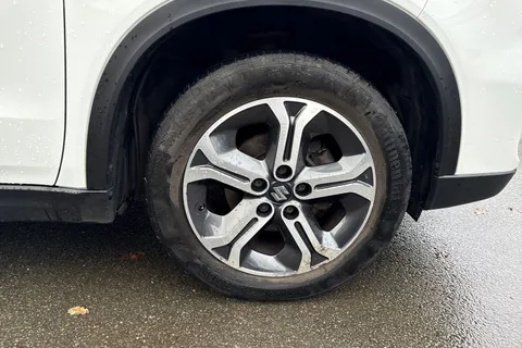PK16CFX Suzuki Vitara 1.6 SZ5 Auto ALLGRIP Euro 6 (s/s) 5dr Thumbnail #6